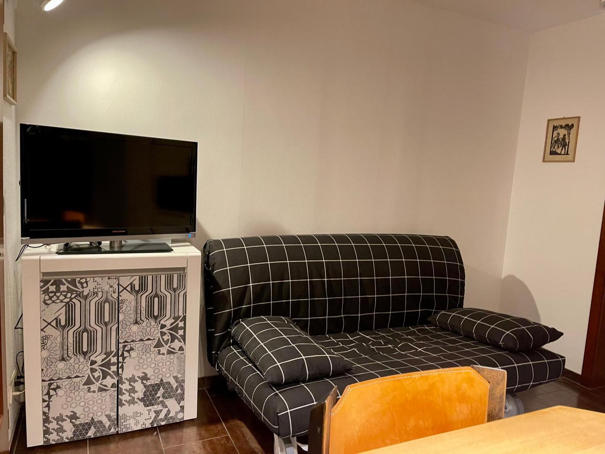 Wunderschoenes 2 Zimmer Apartment Zentrum Goldstadt Pforzheim Kültér fotó