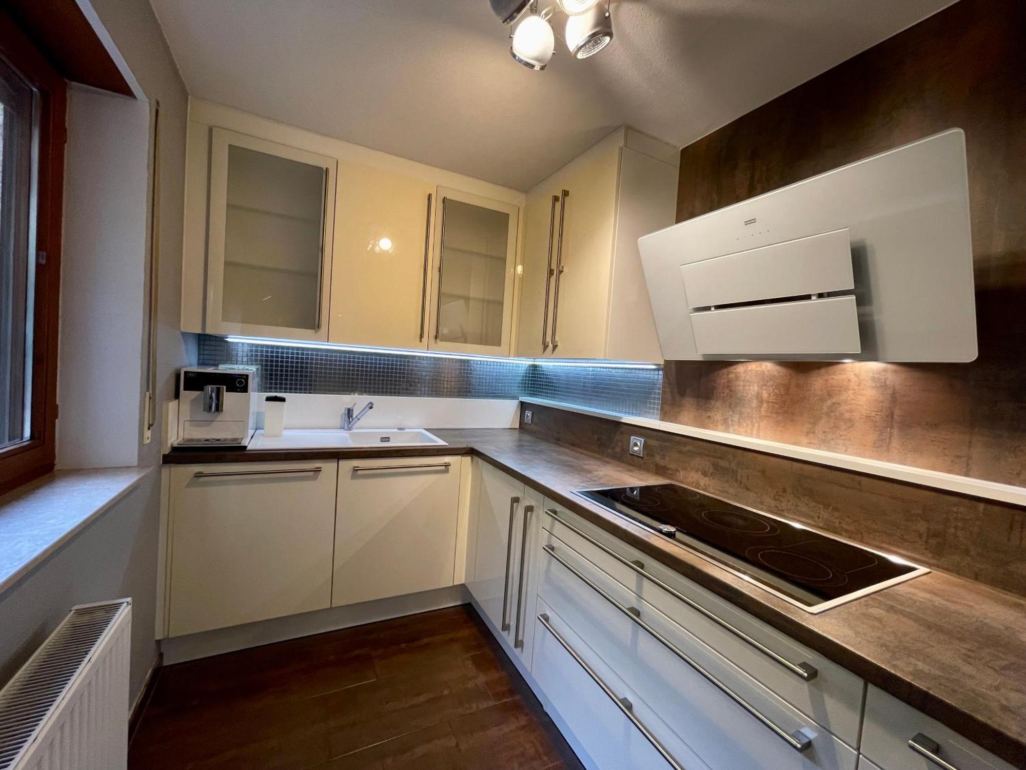 Wunderschoenes 2 Zimmer Apartment Zentrum Goldstadt Pforzheim Kültér fotó