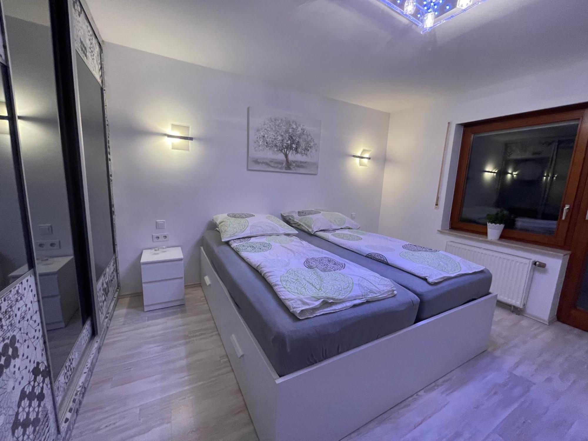 Wunderschoenes 2 Zimmer Apartment Zentrum Goldstadt Pforzheim Kültér fotó