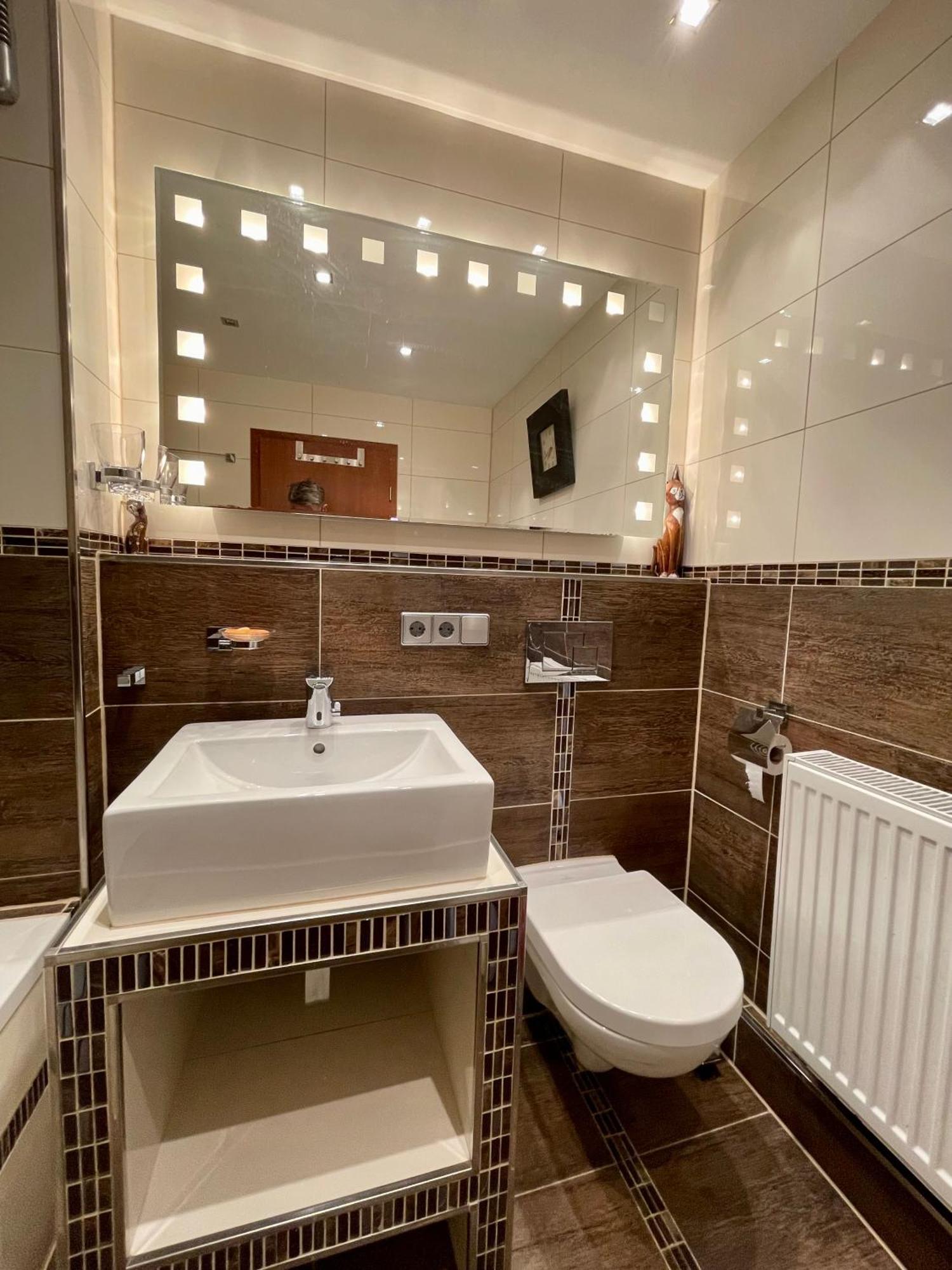 Wunderschoenes 2 Zimmer Apartment Zentrum Goldstadt Pforzheim Kültér fotó