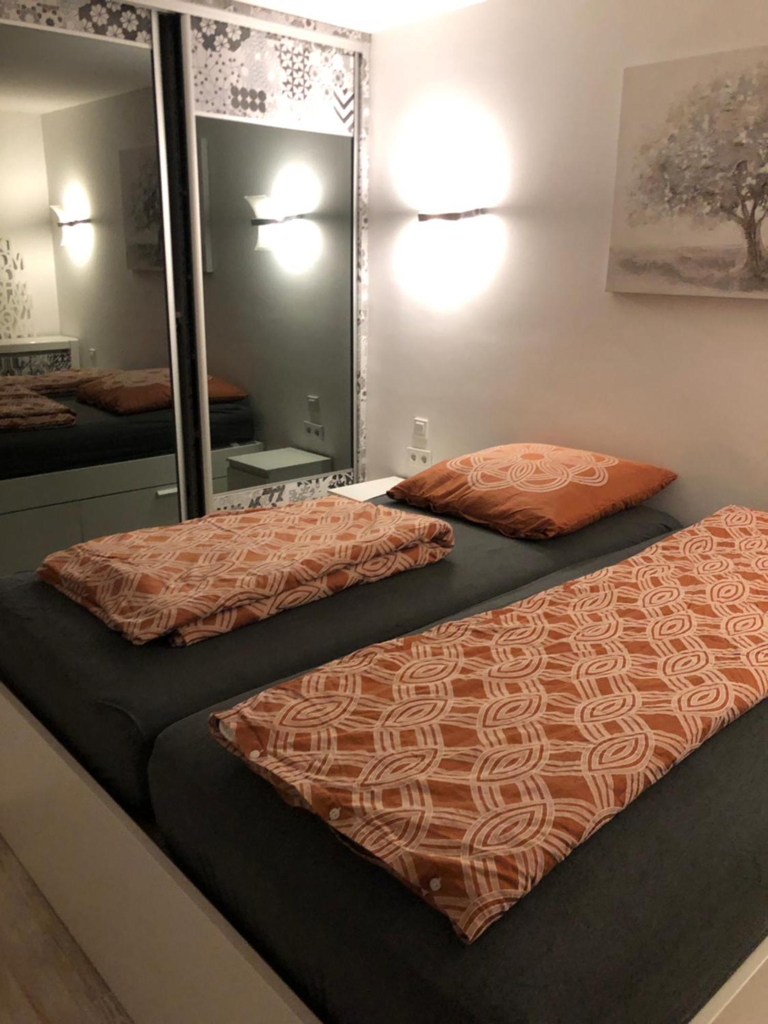 Wunderschoenes 2 Zimmer Apartment Zentrum Goldstadt Pforzheim Kültér fotó
